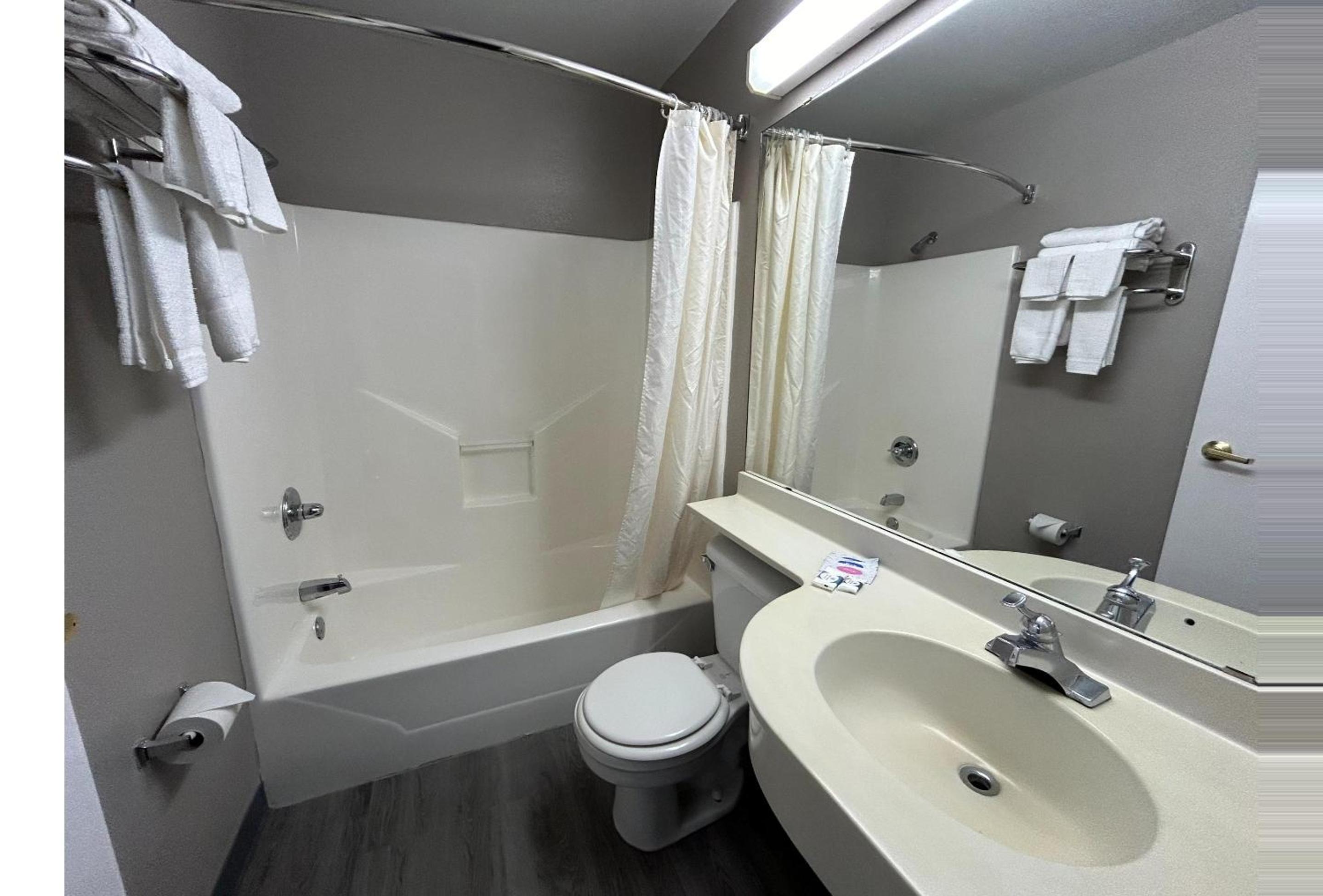 Motel 6 Idabel Ok - photo 39