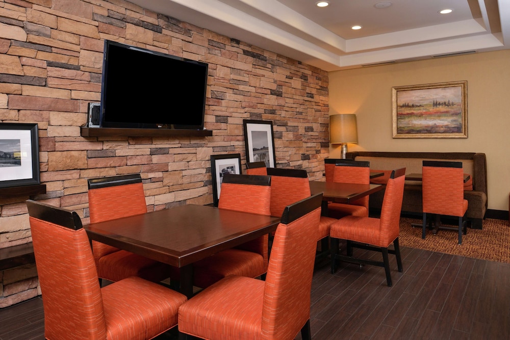 Hampton Inn Idaho Falls Airport - photo 35