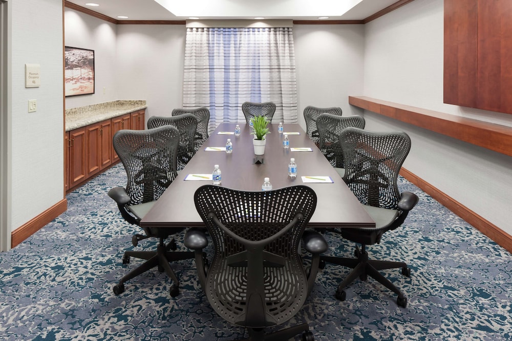 Hilton Garden Inn Naperville Warrenville - photo 32
