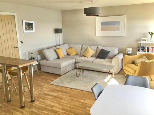 North Sea View Apartment — 4-Star Luxury Hotel in Scarborough, United Kingdom
