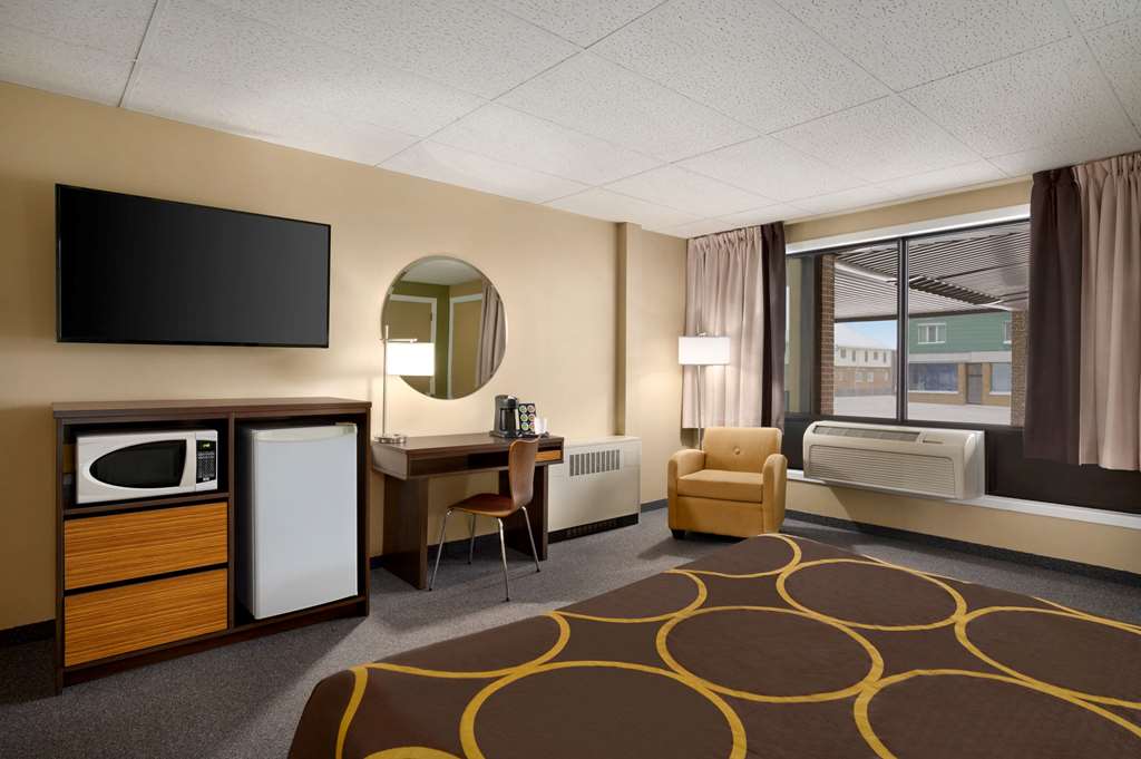 Super 8 by Wyndham Hearst ON pet-friendly hotel Hearst