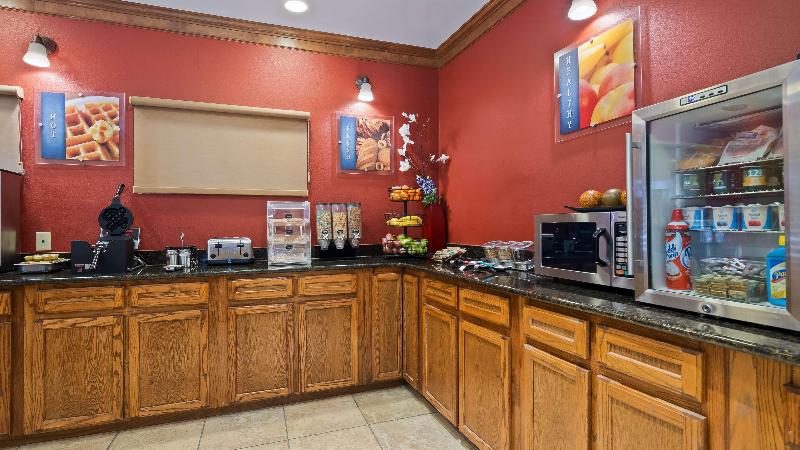 Best Western Regency Inn & Suites - photo 35