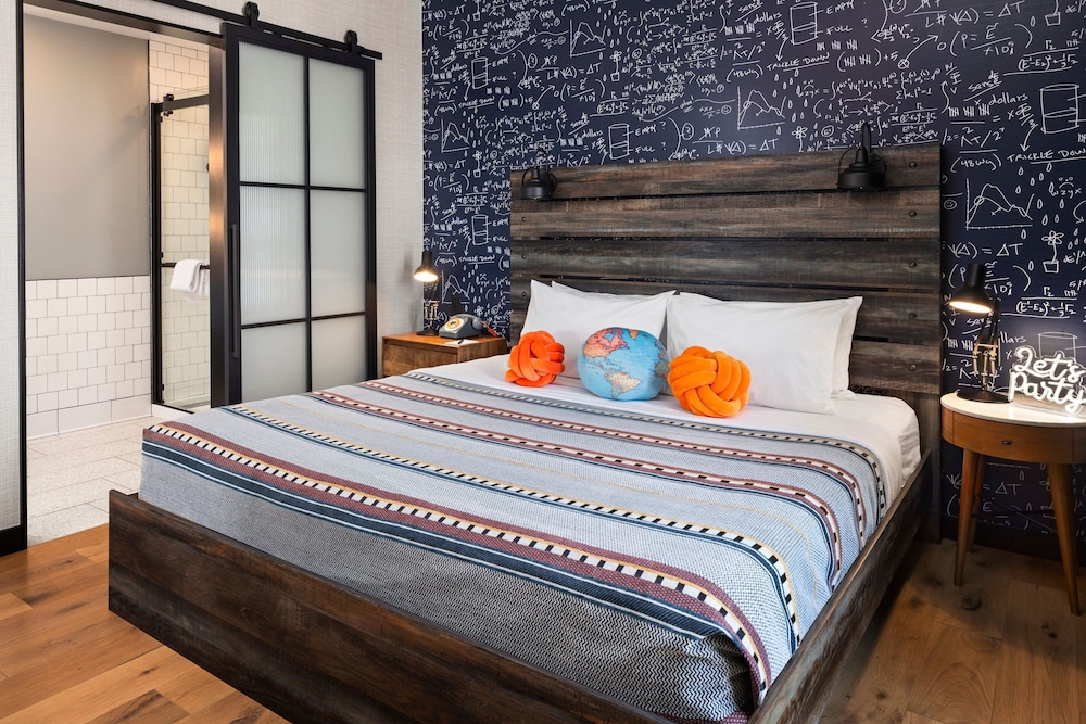 Moxy Madison Downtown - photo 47