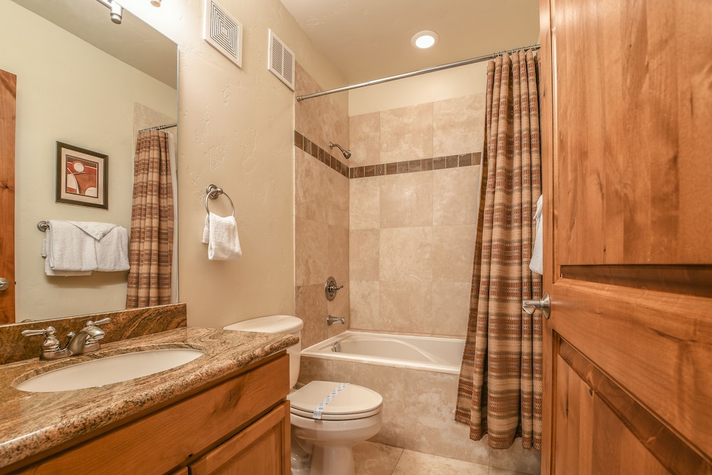 Antlers Gulch 501 by SummitCove Vacation Lodging - photo 17