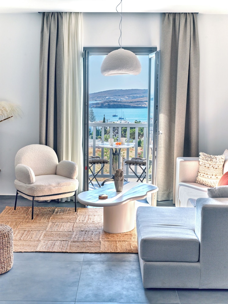 Parousia Luxury Apartments — 4-Star Luxury Hotel in Paros, Greece