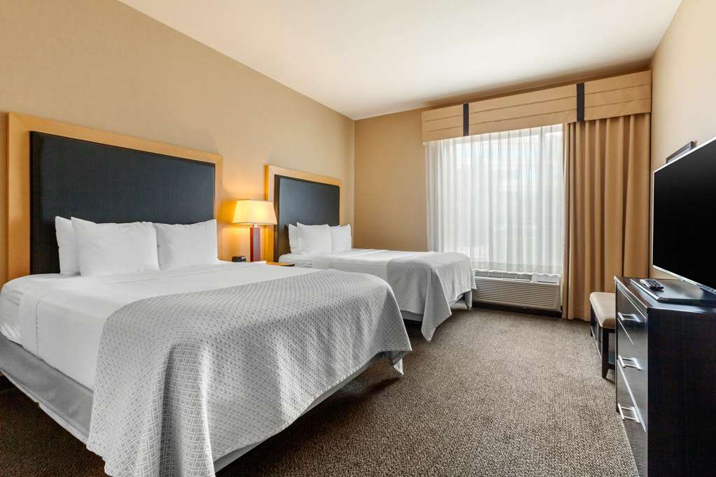 Cambria Hotel Denver International Airport - photo 15