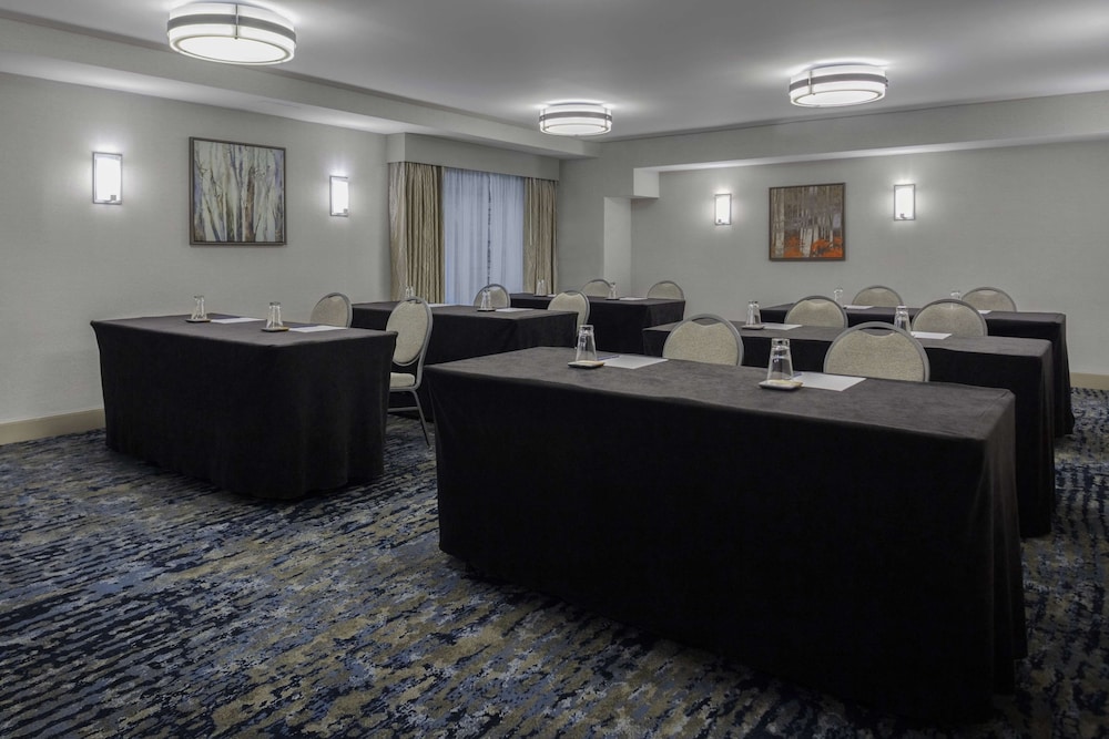 DoubleTree by Hilton Burlington Vermont - photo 53