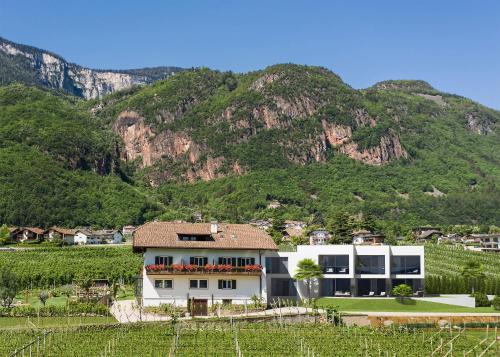 Hotel Garni Sonngart — hotel in Andriano