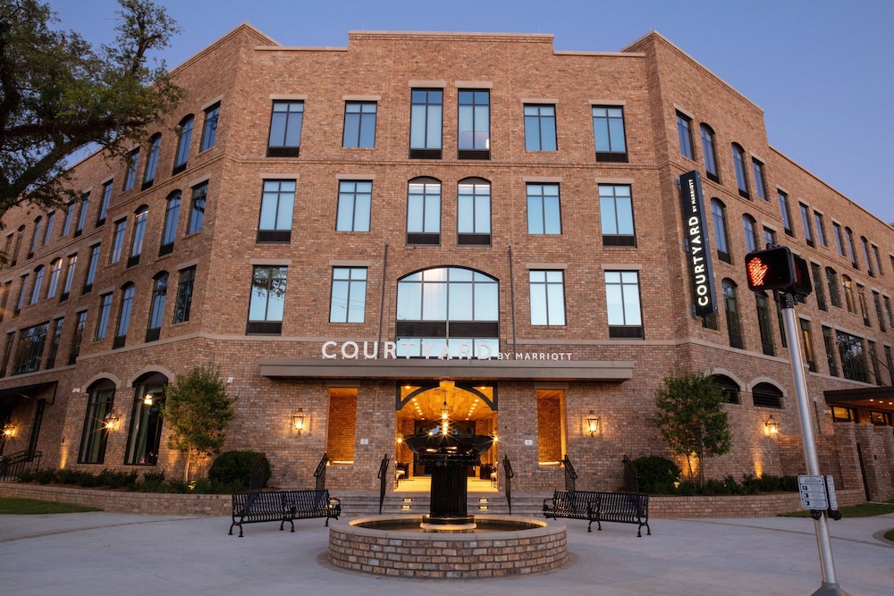 Courtyard by Marriott Thomasville Downtown in Thomasville, United States