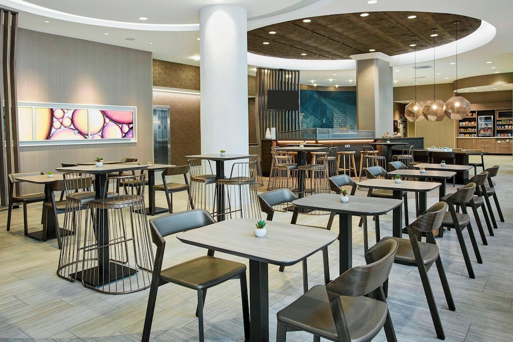 SpringHill Suites by Marriott Milwaukee Downtown - photo 51
