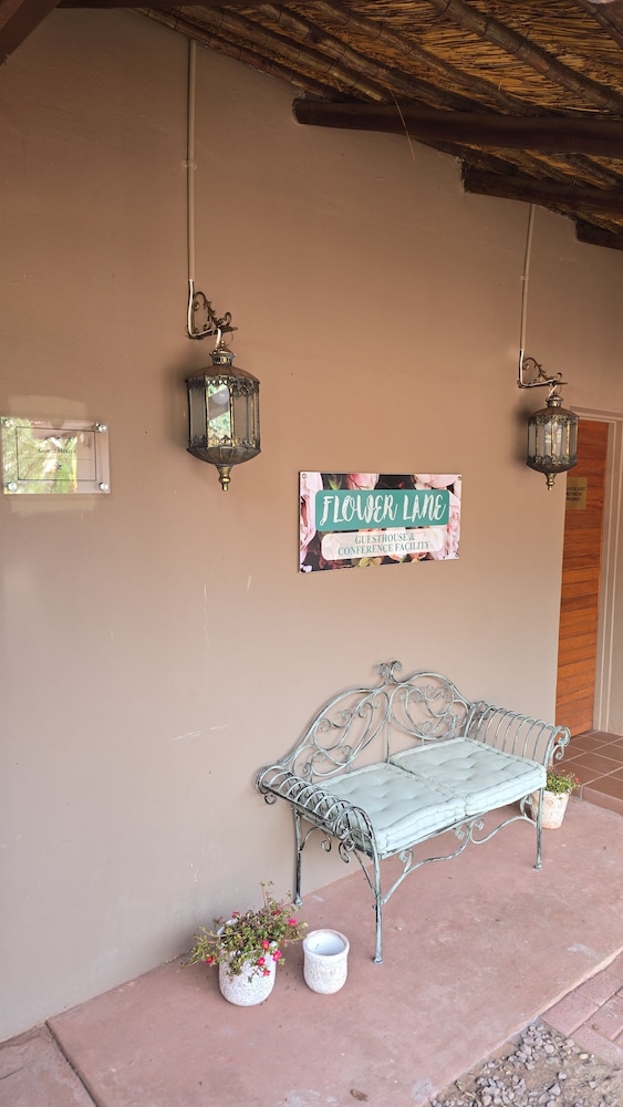 Flower Lane Guesthouse — 5-Star Luxury Hotel in Kathu, South Africa