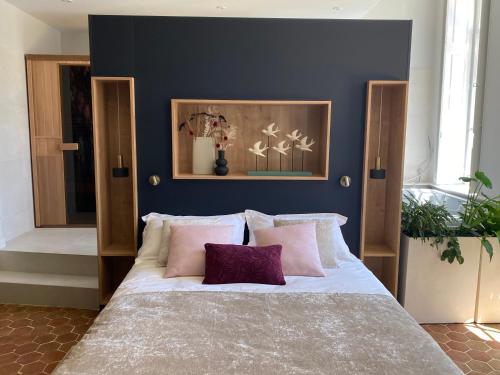 Suite Avec SPA Quartier Cathedrale — 4-Star Luxury Hotel in Autun, France