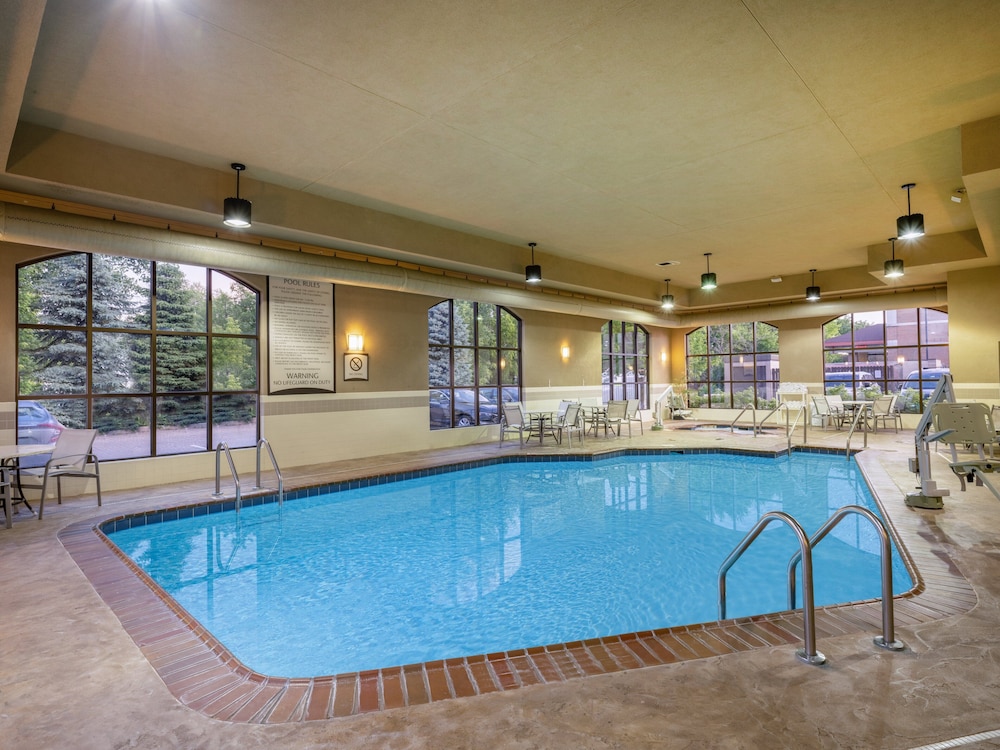 Staybridge Suites Milwaukee Airport South by IHG - photo 35