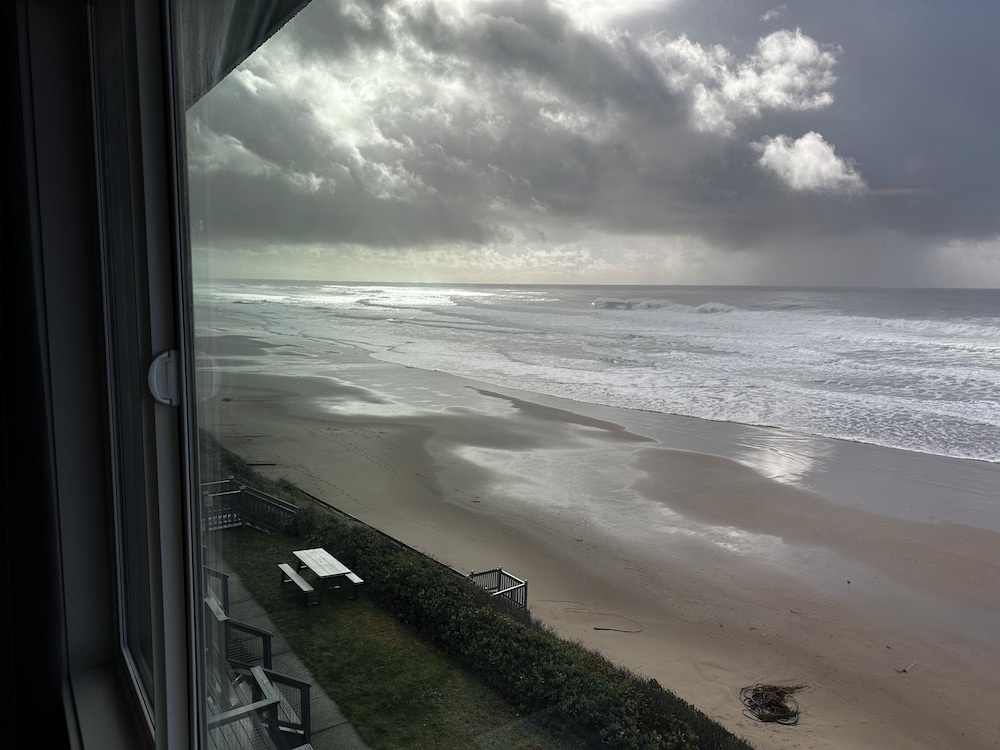 West Beach Suites - photo 86