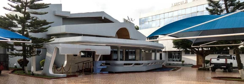 Lincoln Hotel - last minute hotel in Accra