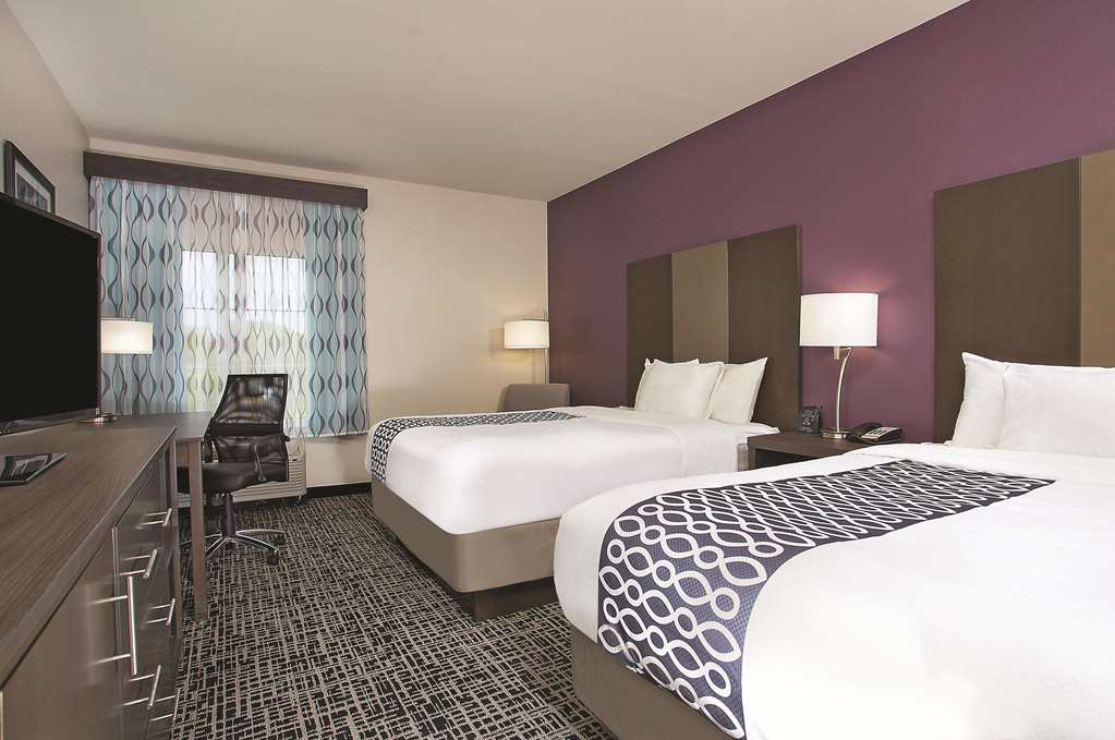 La Quinta Inn & Suites by Wyndham Chattanooga Lookout Mtn - photo 27