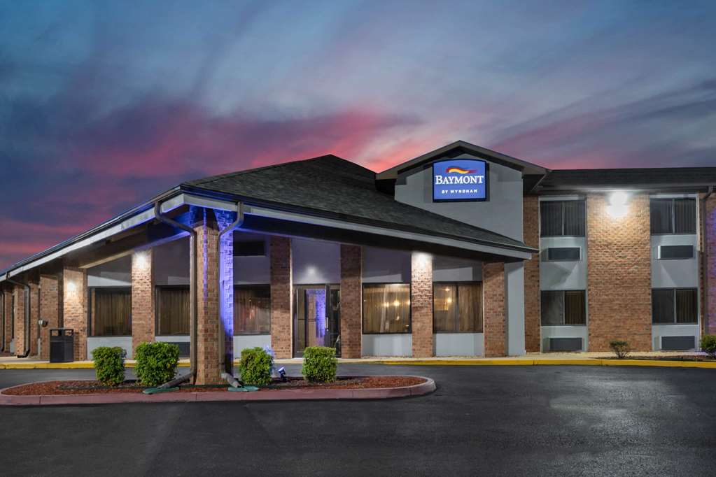 Baymont by Wyndham Tupelo - photo 2