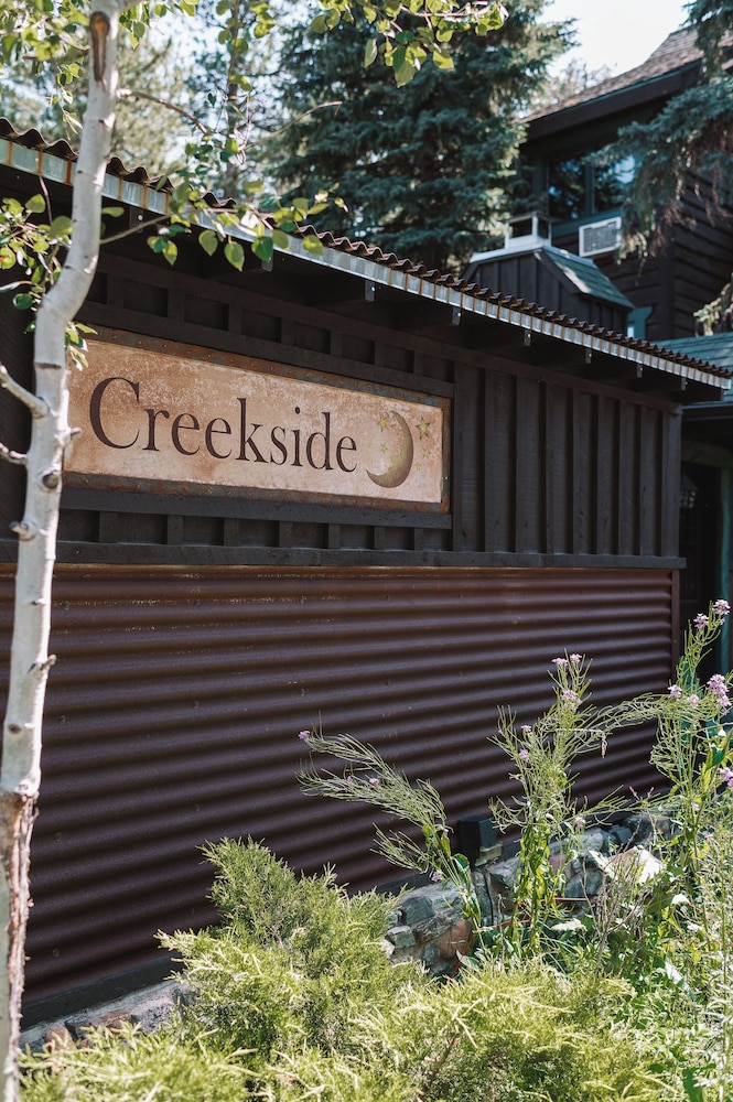 Highland Haven Creekside Inn - photo 208
