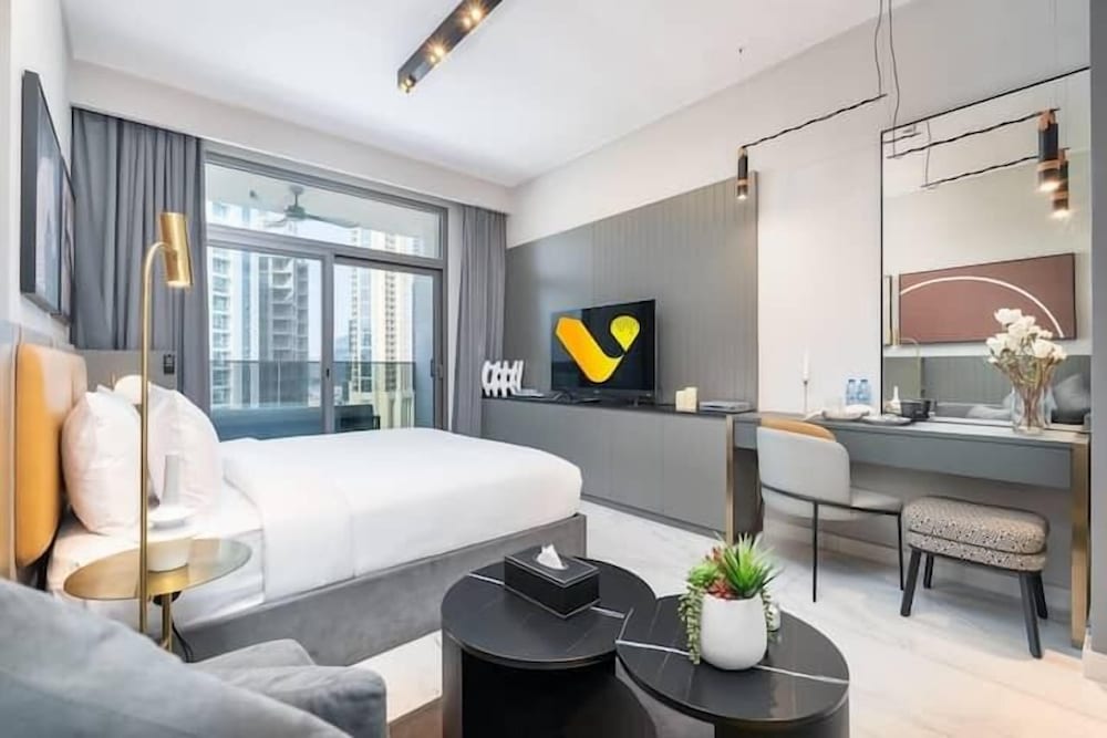Vogue Downtown MAG318 Tower — 4-Star Luxury Hotel in Dubai, United Arab Emirates