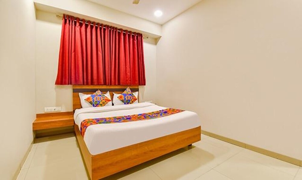 FabHotel Happinex in Surat, India