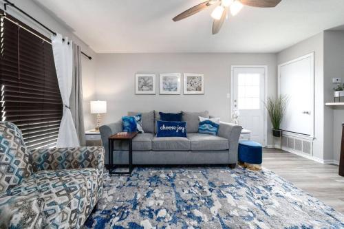 Mid Term Furnished Housing Near Fort Cavazos Ideal for Military TDY Travel Nurse Contractors & Extended Stays — 4-Star Luxury Hotel in Killeen, United States