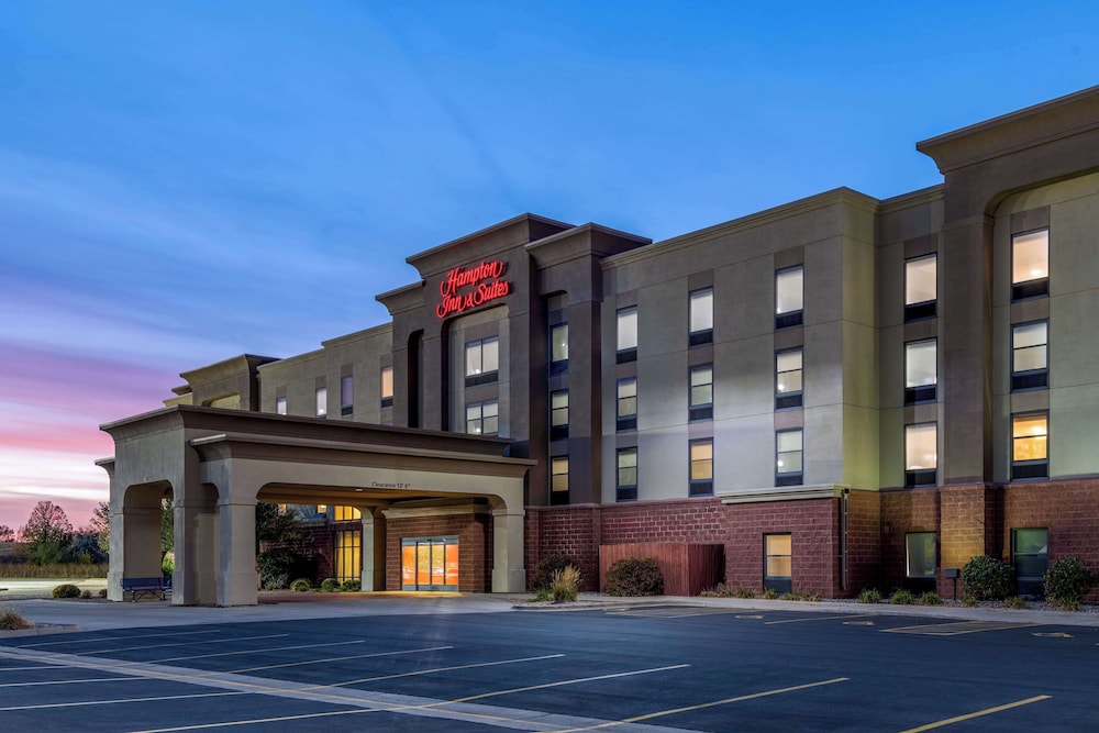 Hampton Inn & Suites Brookings - photo 38