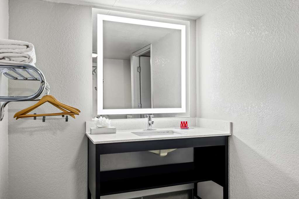 Surestay by Best Western Phoenix Airport near Downtown - photo 22