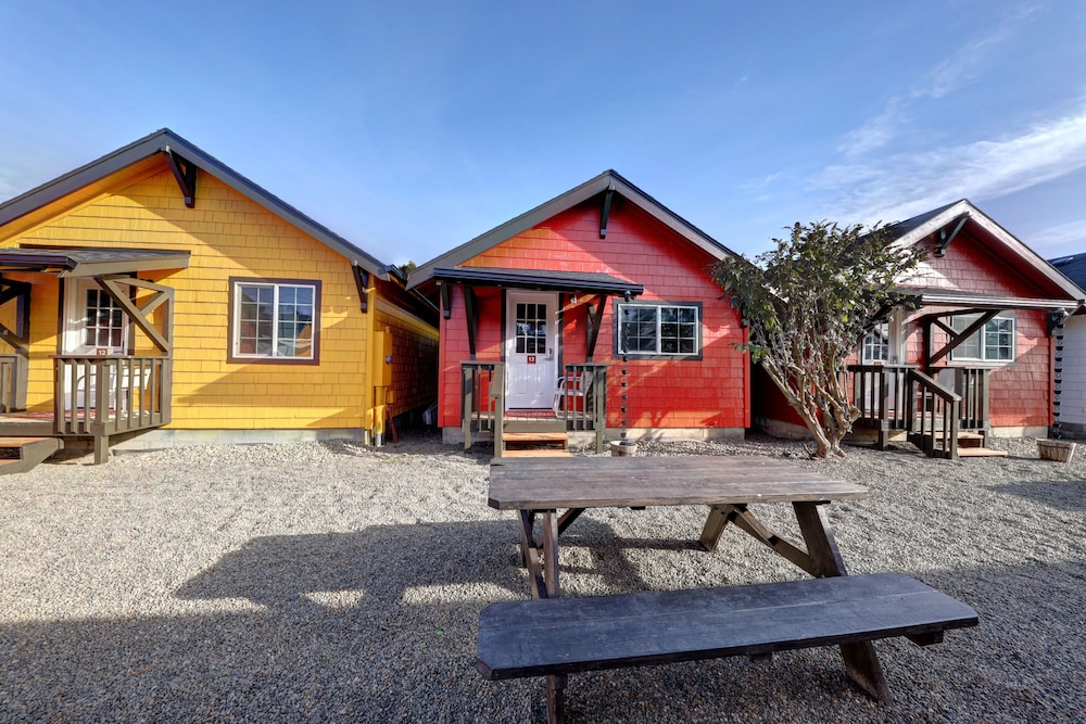 Seaview Motel & Cottages - photo 46