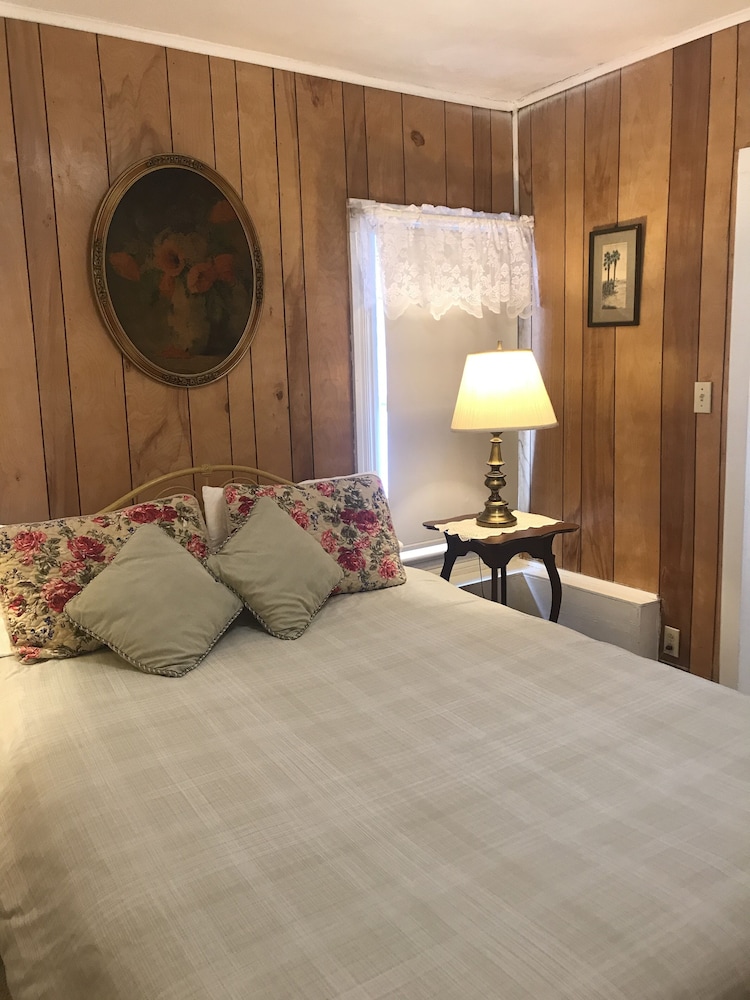 The Inn at Starlight Lake - photo 14