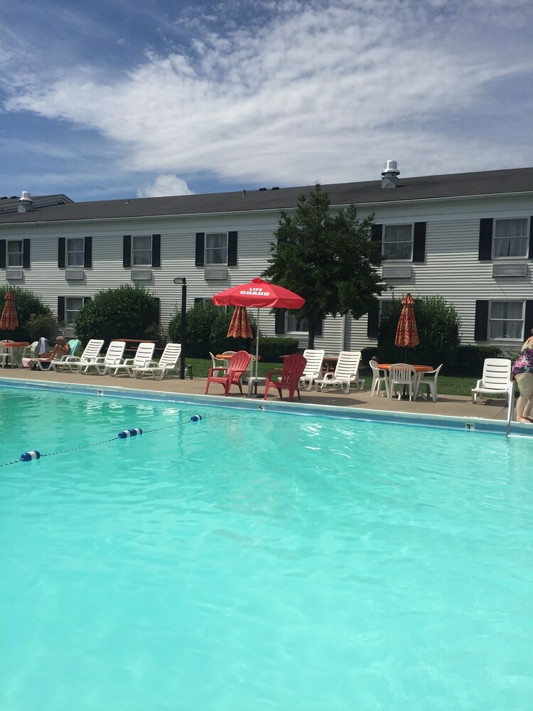 Breckinridge Inn - photo 12
