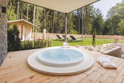 Apartments Silva Forest — 4-Star Luxury Hotel in San Giovanni, Italy