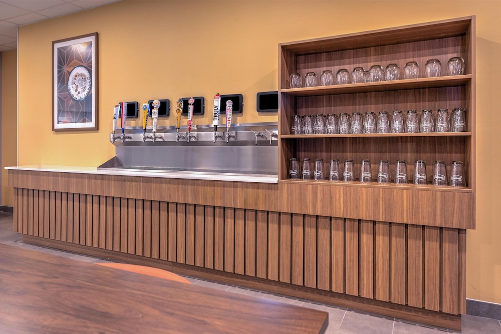 Hampton Inn & Suites by Hilton Little Rock Airport - photo 31