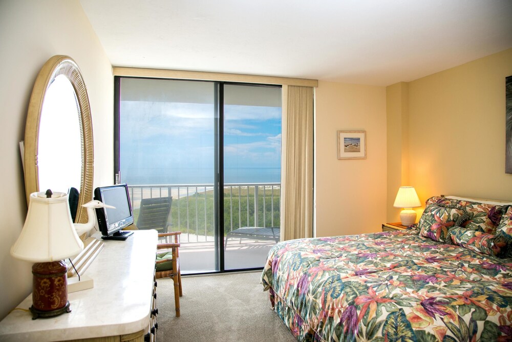 South Seas Tower 3 1005 - photo 2