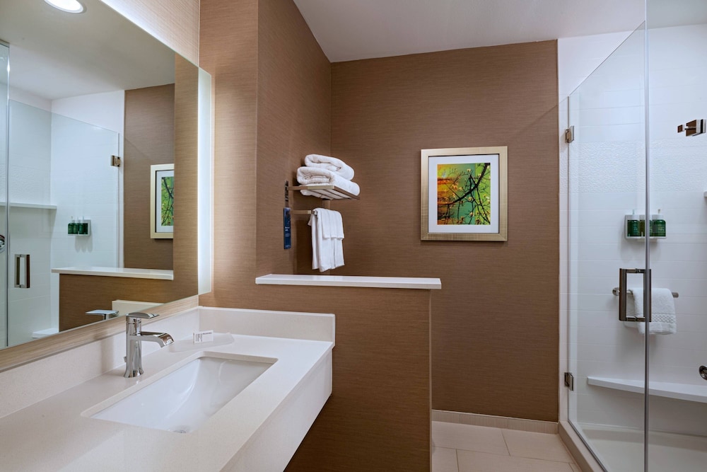 Fairfield Inn & Suites by Marriott Houston Richmond - photo 14