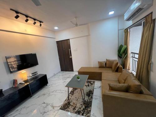 Chic 1bhk lilavati hospital bandra