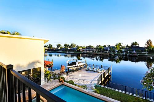 Villa Citrus — 4-Star Luxury Hotel in Cape Coral, United States