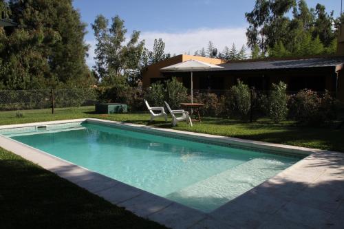 Casquinta Con Pileta En Chascomus — Chascomus