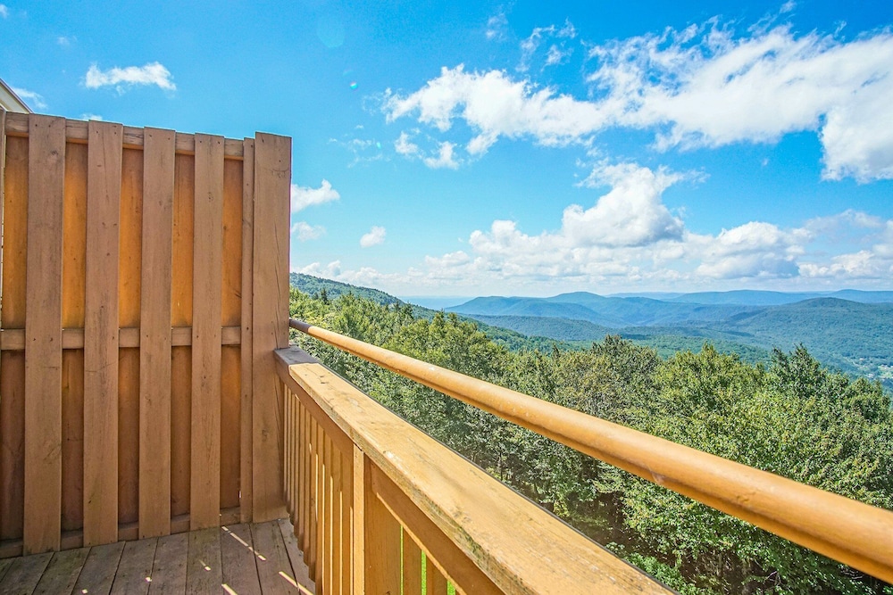 Summit 304b 3 Bedrooms 2 Full Baths - carbon neutral hotel in Unknown City