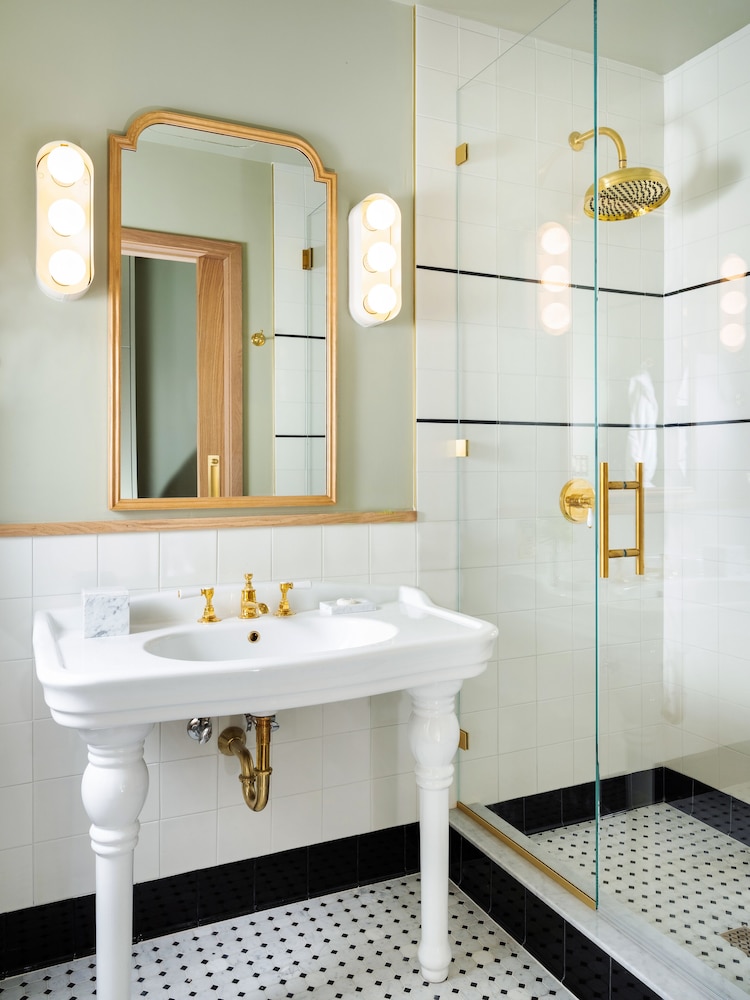 Palihouse Hyde Park Village - photo 43