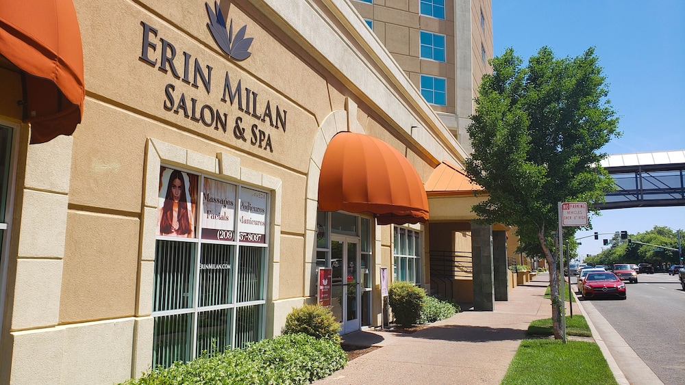 DoubleTree by Hilton Hotel Modesto - photo 32