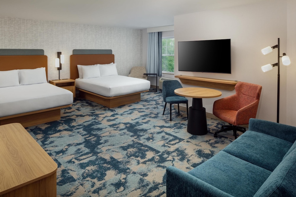 Hampton Inn & Suites North Conway - photo 6