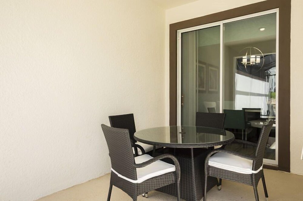 ChampionsGate 4BR Townhome Davenport - photo 8