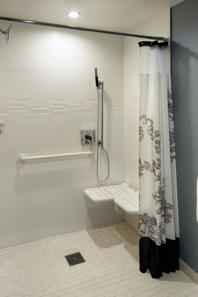Residence Inn by Marriott Columbus OSU - photo 17