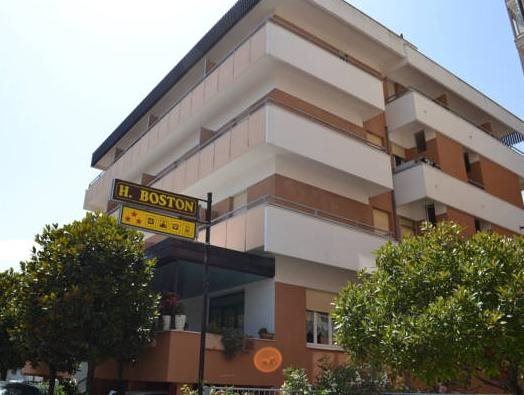 Hotel Boston — Cesenatico