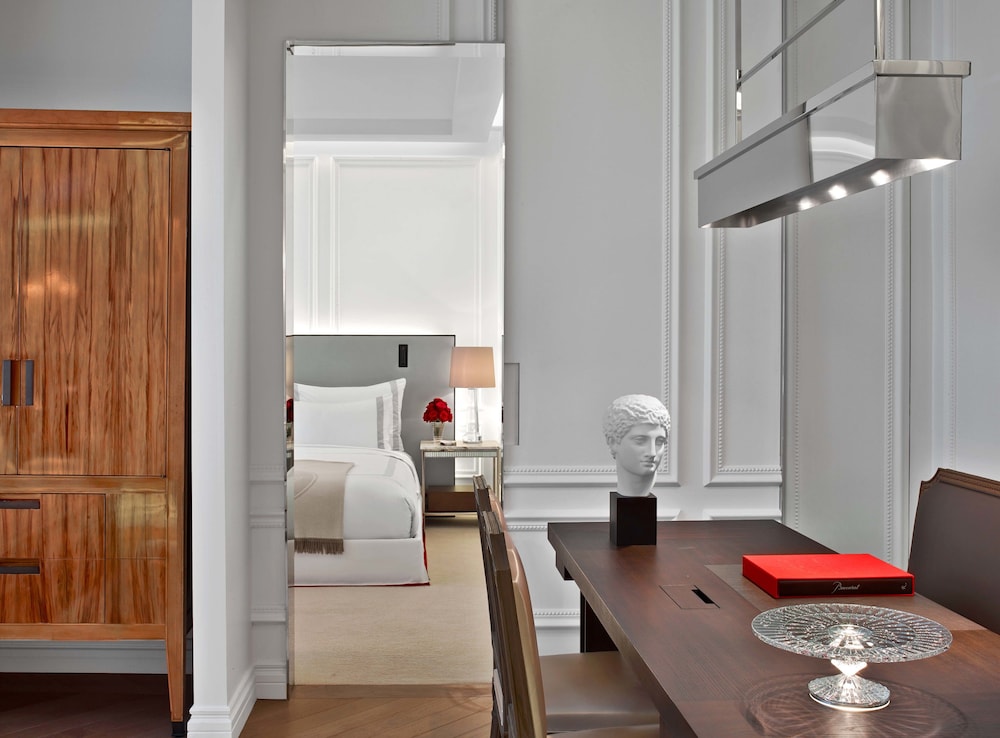 Baccarat Hotel and Residences New York - photo 7