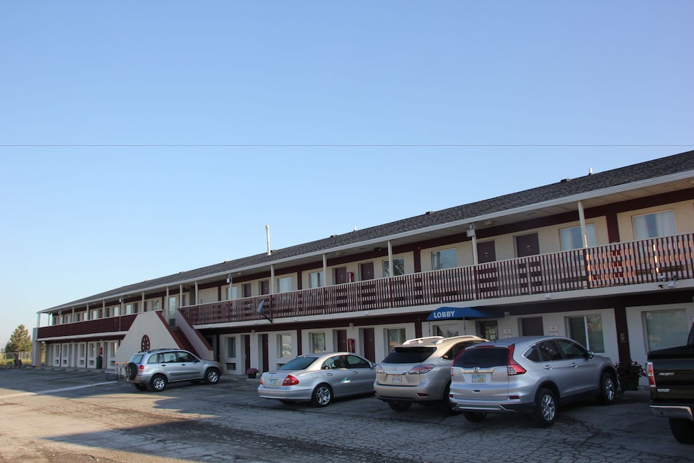 Lake Erie Lodge - photo 25