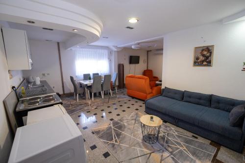 Good People — 4-Star Luxury Hotel in Bihac, Bosnia and Herzegovina