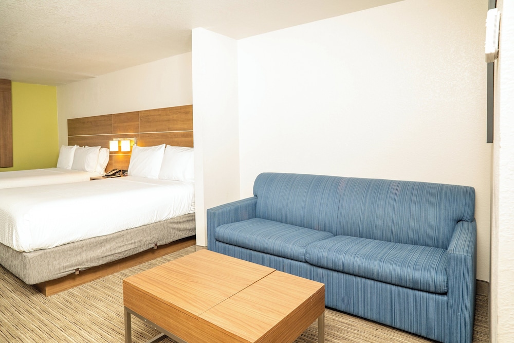 Holiday Inn Express Hotel & Suites Hesperia by IHG - photo 14
