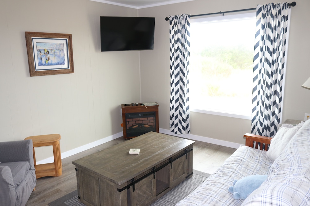 The Lowtide Motel - photo 43