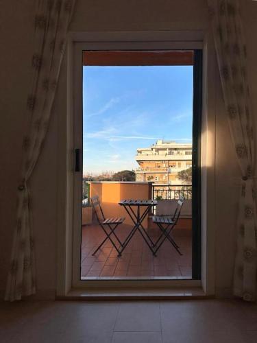 Appartamento Con Terrazza — 4-Star Luxury Hotel in Lido Di Ostia, Italy